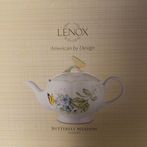 Lenox Butterfly Meadow Teapot with Lid - Floral - Spring - Cottage - Porcelain